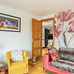 1 Bed In Oc-64431 بيت للعطل ويتبي