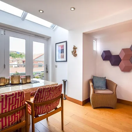 1 Bed In 64431 Whitby