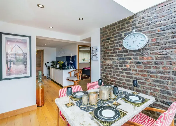 1 Bed In Oc-64431 Semesterbostad